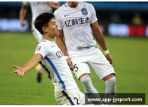 泰达球员杨帆：坚守梦想，铸就足球传奇